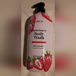New/ Unused Minuyu Strawberry Body Wash with Collagen - Made In Korea 33.8 Fl Oz